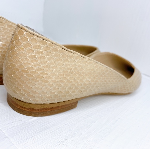 🛍SOLD 🛍 Marc Fisher snake skin nude flats - Picture 9 of 11